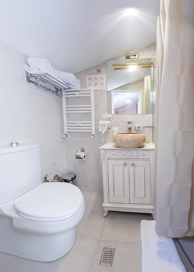 Vintage Hotel Tbilisi Ngoại thất bức ảnh