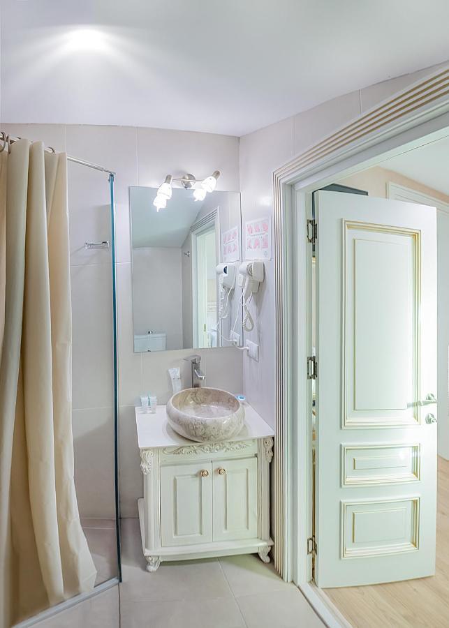 Vintage Hotel Tbilisi Ngoại thất bức ảnh